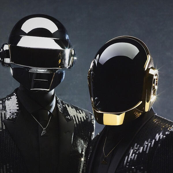 Кольца от Daft Punk – встречайте!