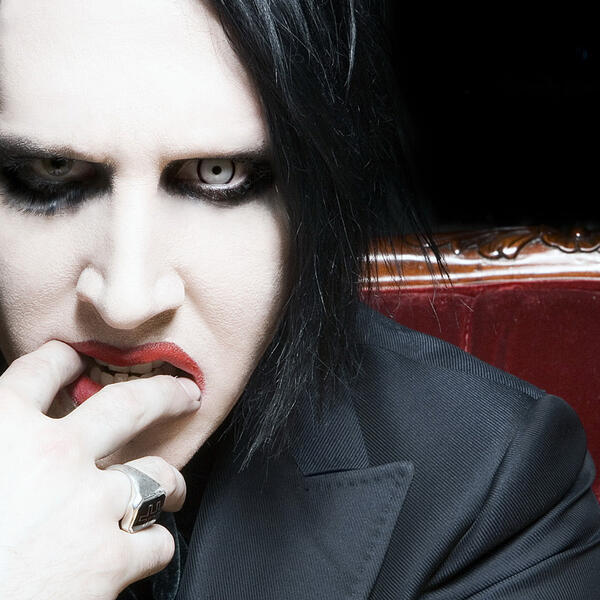 Marilyn Manson дразнит новым альбомом «SAY10»