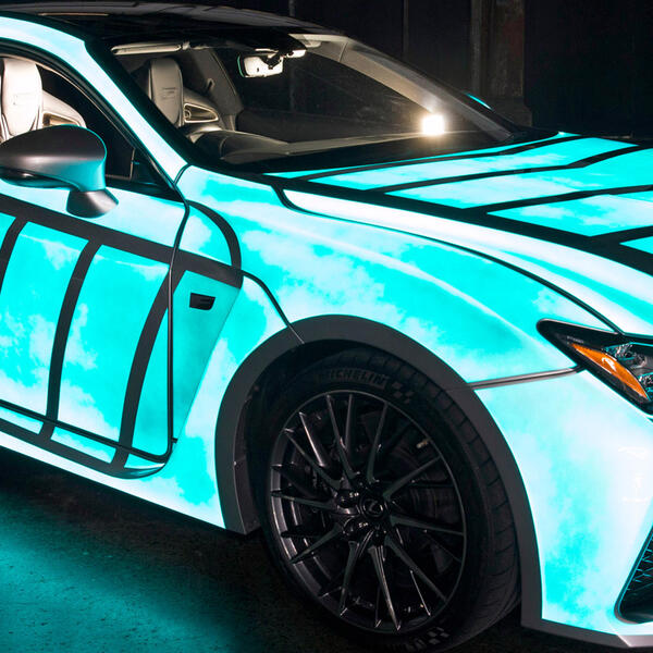 Lexus RC F меняет окраску в зависимости от сердцебиения водителя