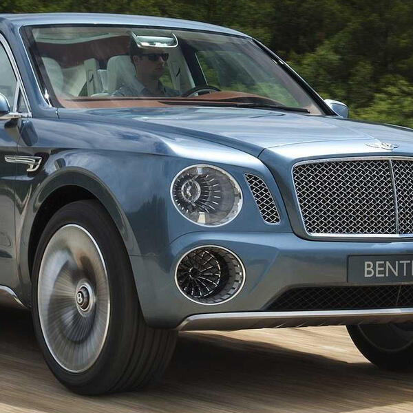 Bentley представил свой первый внедорожник Bentayga SUV
