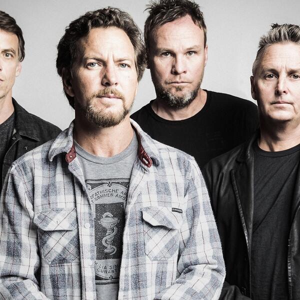 Pearl Jam вернулись с новым треком “Can’t Deny Me”