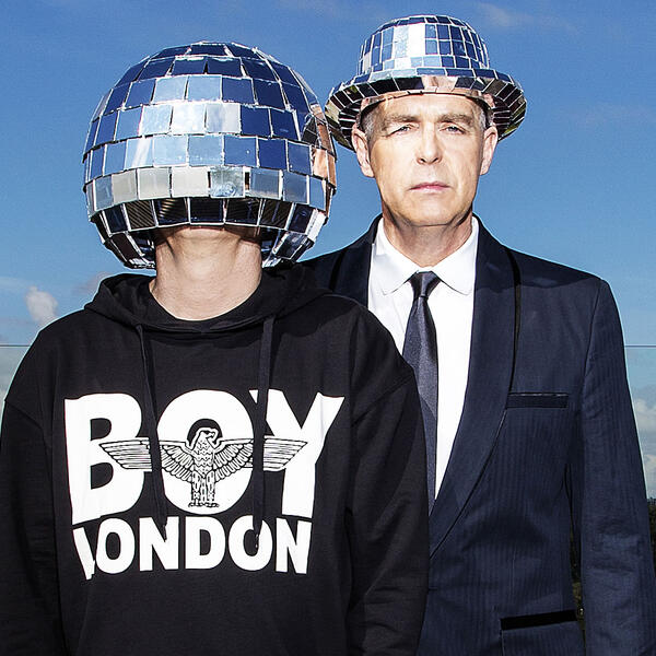 Pet Shop Boys спели о счастье