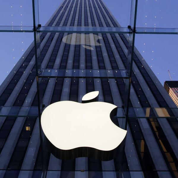 Против Apple подали иск на $999 миллиардов долларов США
