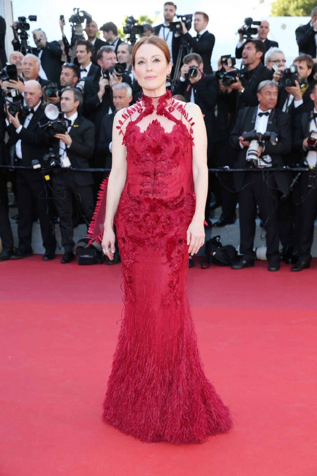 Cannes 2017 dresses red carpet Канны 2017