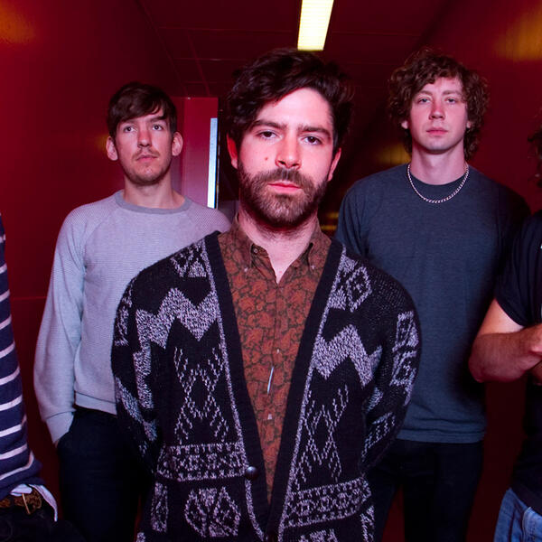 Foals представили титульный трек “What Went Down”