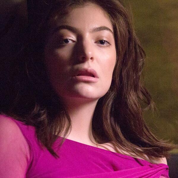 Lorde представила новый трек “Green Light” и анонсировала выход второго альбома