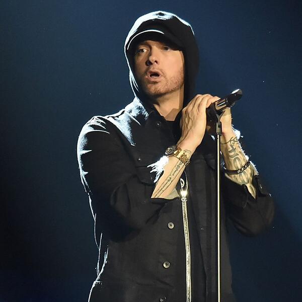 Новый альбом Eminem “REVIVAL” уже в iTunes!