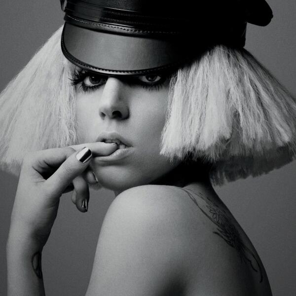 Lady Gaga представила новый трек “The Cure”