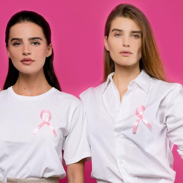 Модели Наталья Гоций и Анна Андрес призывают женщин принять участие в флешмобе #розовый_октябрь