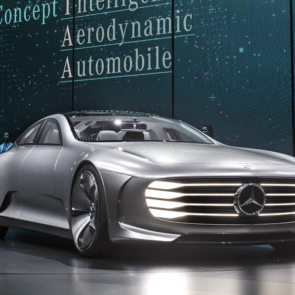 Будущее совсем близко: машина-трансформер от Mercedes-Benz