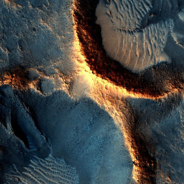 Прогулка по Марсу. NASA выложила 1000 новых снимков красной планеты