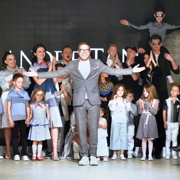 Стильные, модные и знаменитые - Андре Тан вывел на подиум звезд с их детьми