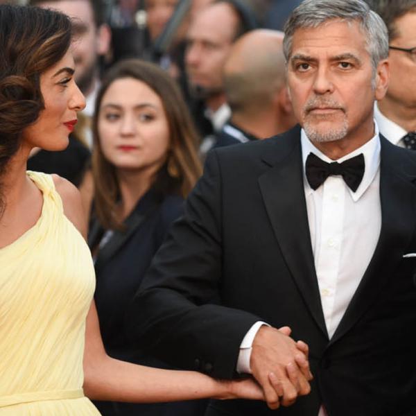 Джордж и Амаль Клуни на премьере фильма “Финансовый монстр”