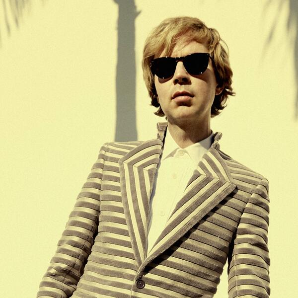 Beck представил новый трек “Uneventful Days” и анонсировал альбом
