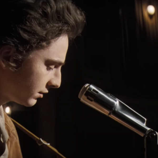 Тімоті Шаламе грає одного з найвизначніших музикантів сучасності в тизері байопіку про Боба Ділана 