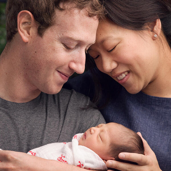Марк Цукерберг показал свою дочь и принял решение передать 99% акций Facebook на благотворительность