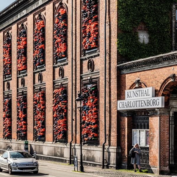 Новая инсталляция Ай Вэйвэя “Восходящее солнце” в музее Kunsthal Charlottenborg