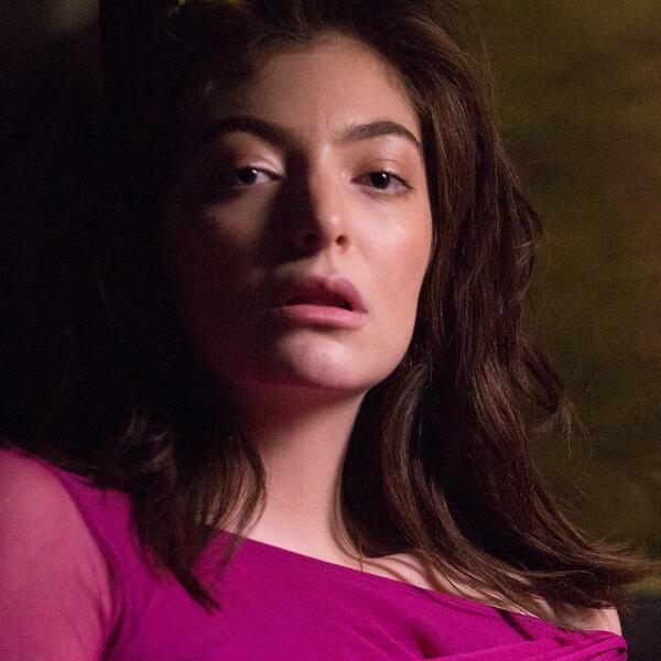 Lorde представила сразу 6 новых видео