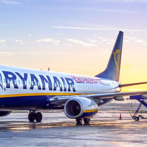 Ryanair официально объявил о старте работы в Украине