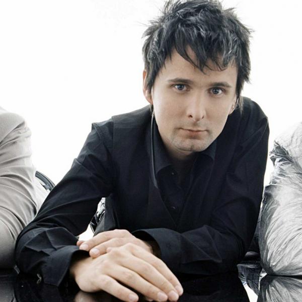 Muse представили новый клип на песню «Revolt»