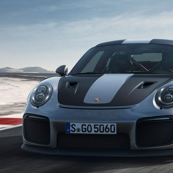 Porsche представил свой самый мощный суперкар