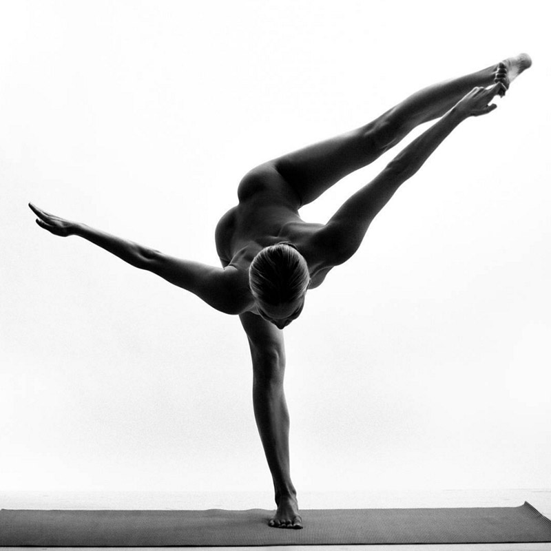 Fitness Girl Nude Yoga