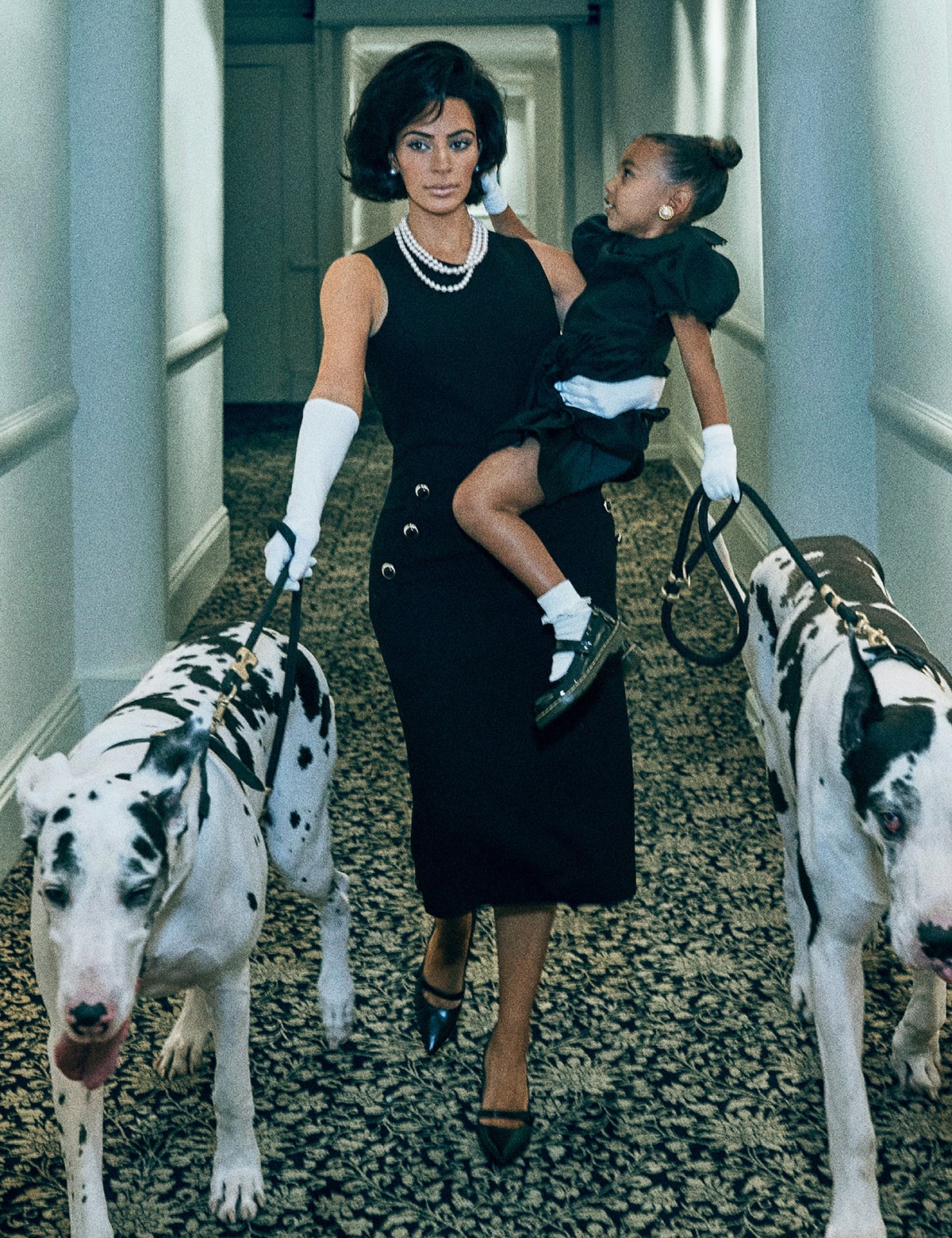 Метаморфозы Жаклин Кеннеди Jackie Kennedy: Ким Кардашьян Kim Kardashian предстала в образе первой леди США