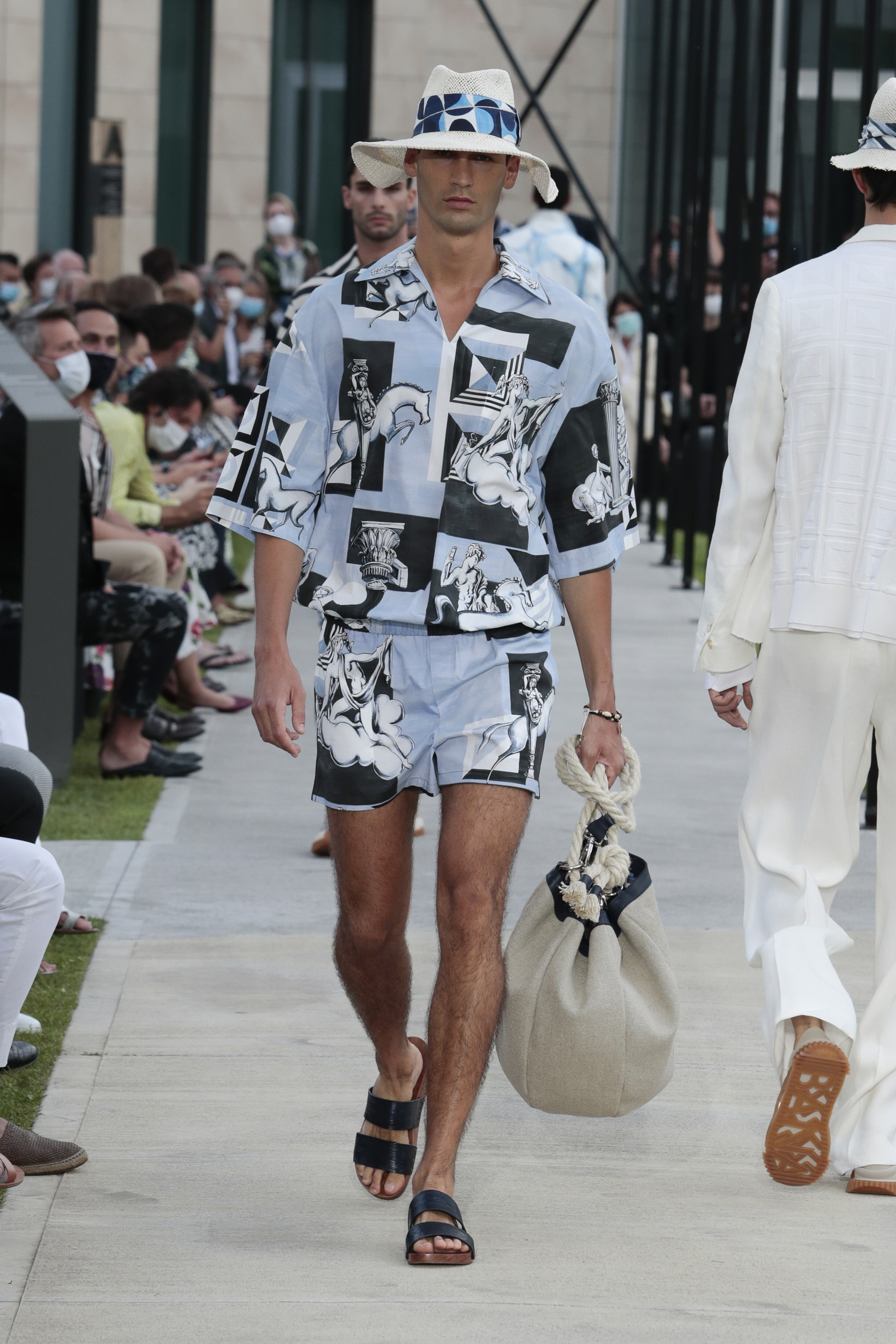 Dolce & Gabbana Spring 2021 meanswear